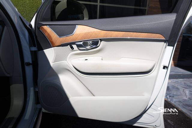 2022 Volvo XC90 Recharge T8 Inscription Expression 7P