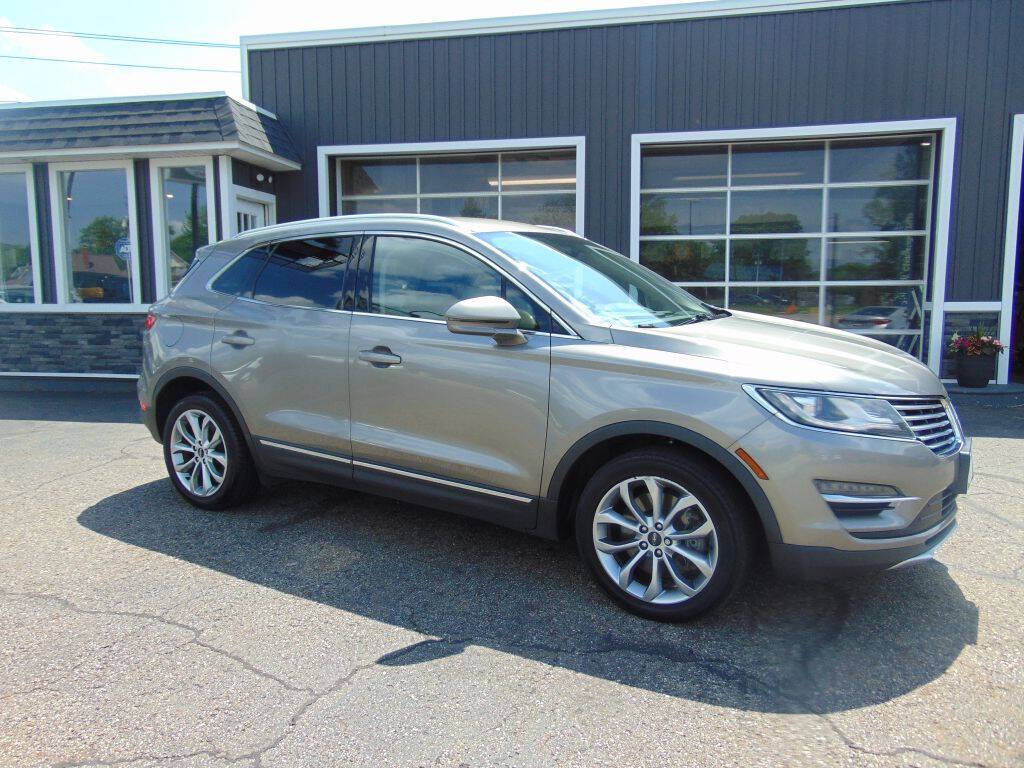 TAN 2017 Lincoln MKC Select AWD Select 4dr SUV 1