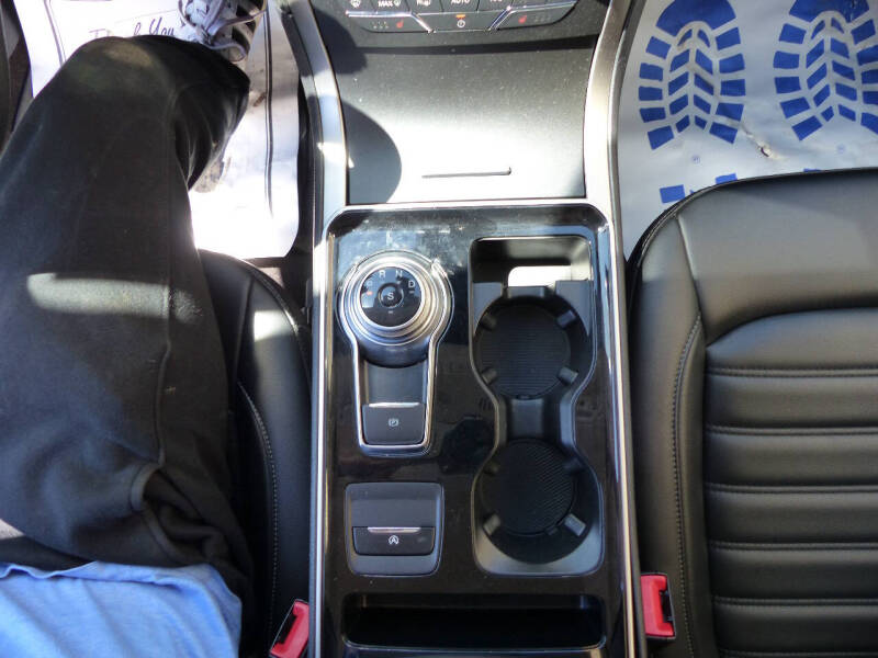 2020 Ford Edge SEL