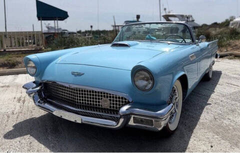 1957 Ford Thunderbird