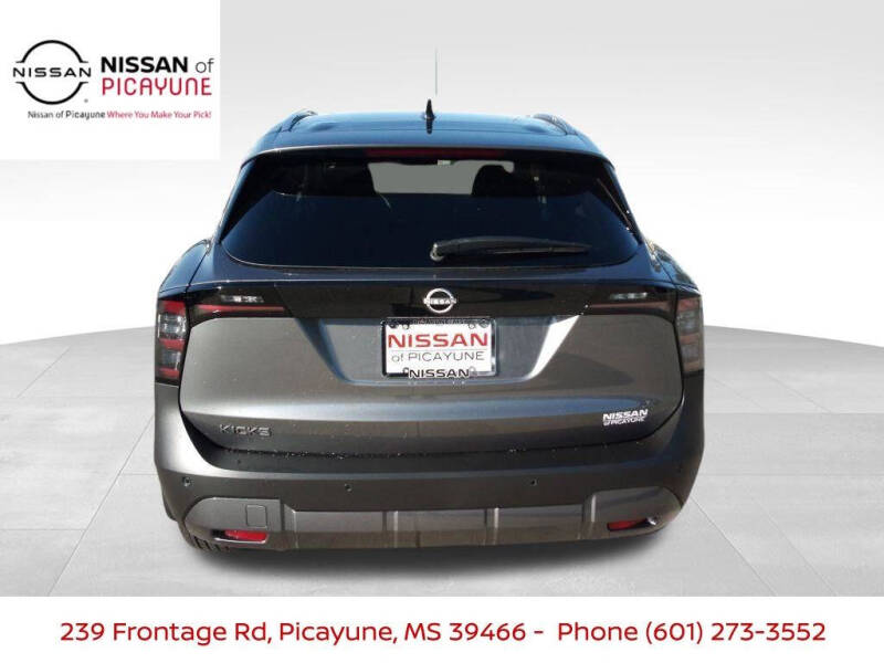 2026 Nissan Kicks SV