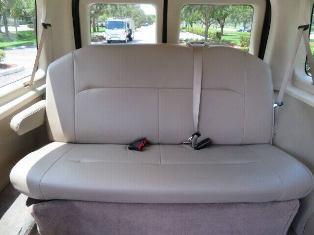 2013 Ford E-Series E-150 XLT