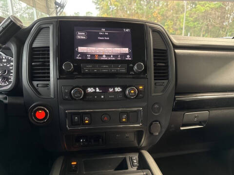 2024 Nissan Titan SV