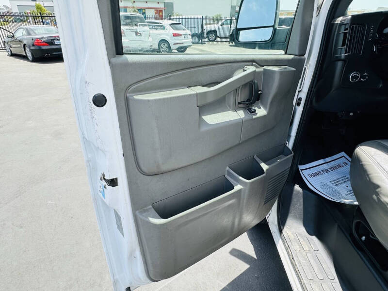 2016 Chevrolet Express 2500
