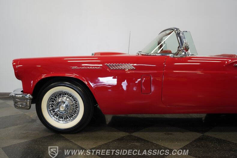 1957 Ford Thunderbird