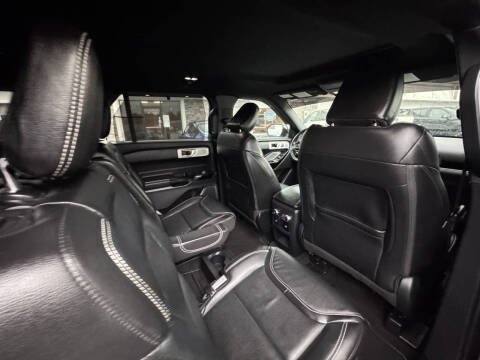 2021 Ford Explorer ST