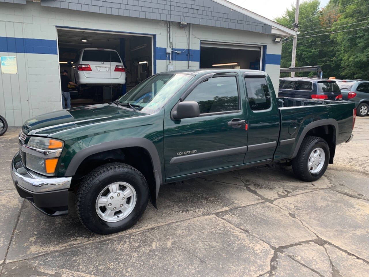 2005 Chevrolet Colorado for sale at Chuckie Bizzarro's Fleetwing Auto in Erie, PA