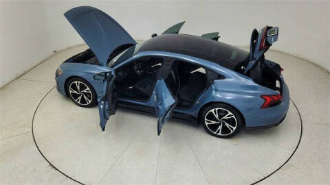 2022 Audi e-tron GT quattro Premium Plus