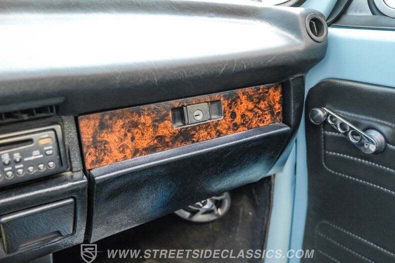 1974 Volkswagen Super Beetle