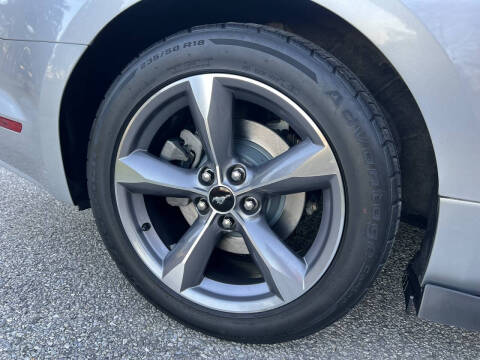 2015 Ford Mustang V6