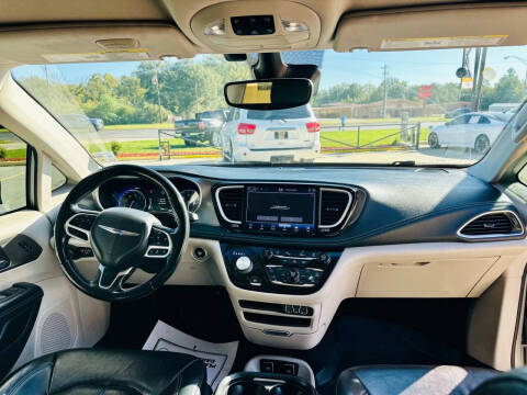 2021 Chrysler Pacifica Touring L