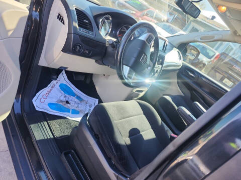 2013 Dodge Grand Caravan SE