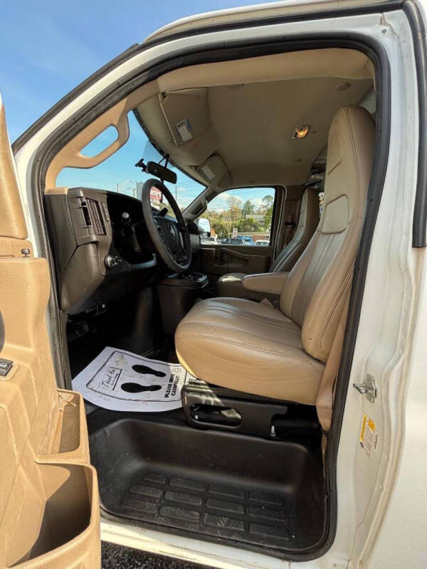 2021 Chevrolet Express 2500