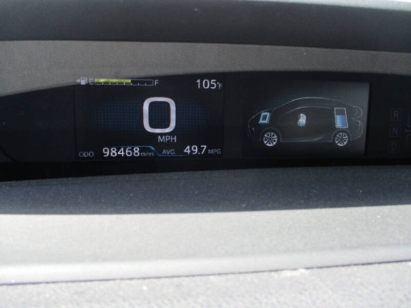 2021 Toyota Prius LE