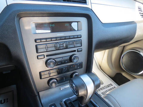 2011 Ford Mustang V6 Premium