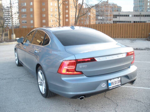 2018 Volvo S90 T5 Momentum