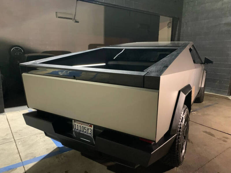 2024 Tesla Cybertruck