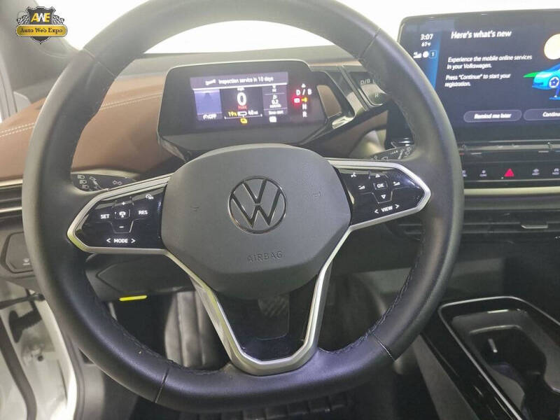 2023 Volkswagen ID.4 Pro