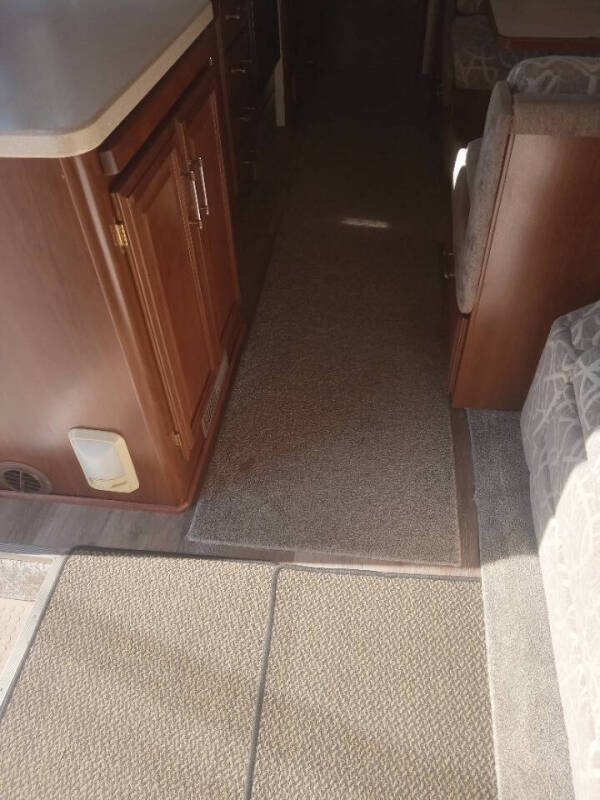 2002 Freightliner XC Chassis