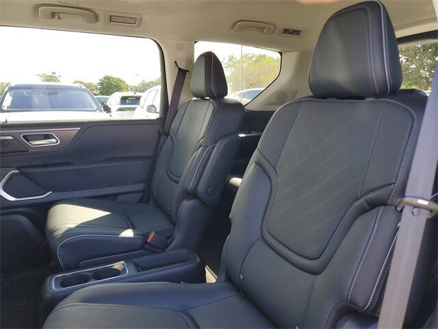 2026 Infiniti QX80 Luxe