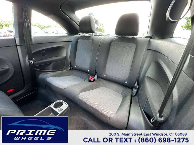 2013 Volkswagen Beetle 2.5L Entry