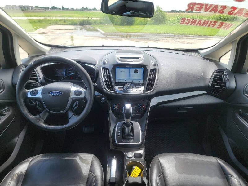 2017 Ford C-MAX Energi Titanium