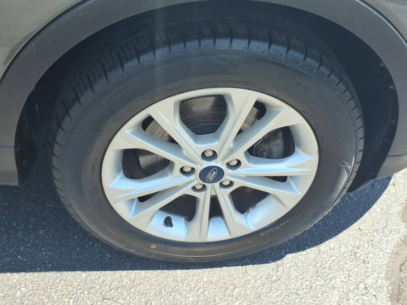 2017 Ford Escape SE
