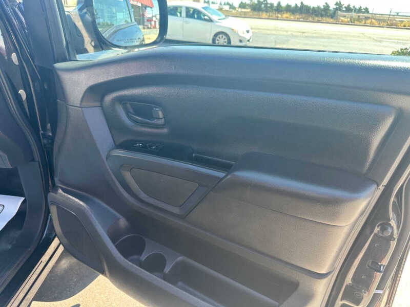 2017 Nissan Titan XD