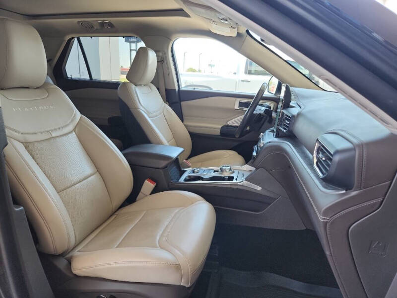 2020 Ford Explorer Platinum