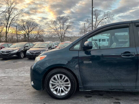 2012 Toyota Sienna