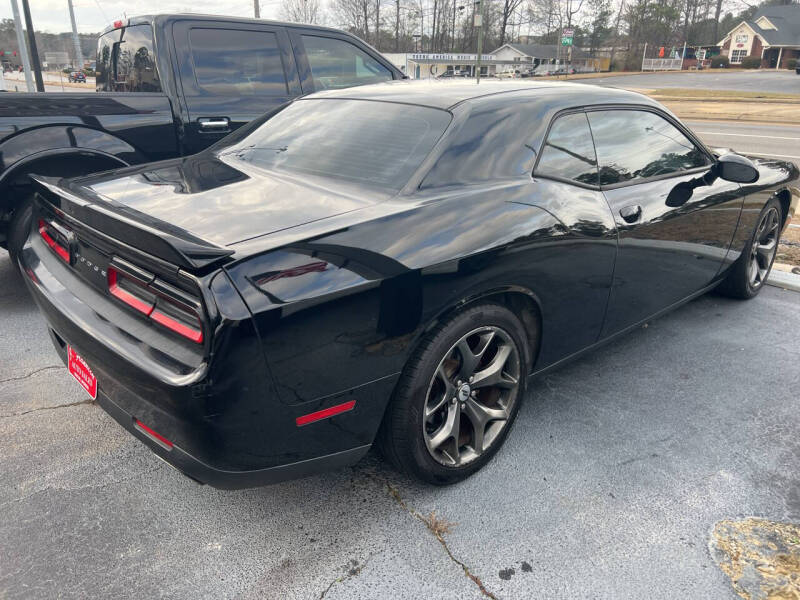 2017 Dodge Challenger SXT