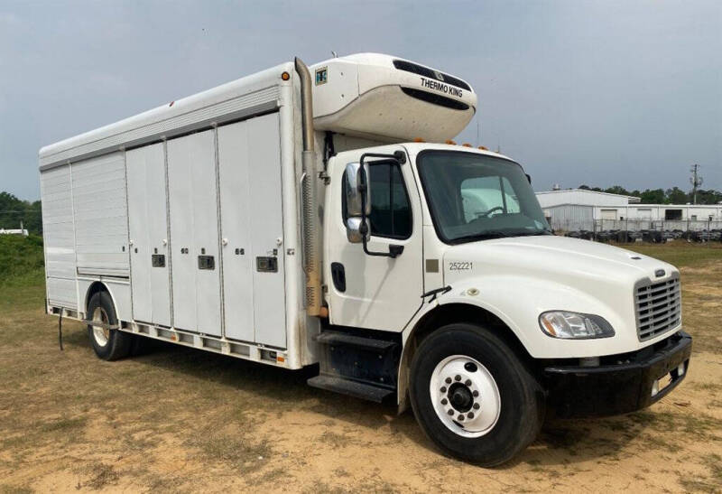 2019 Freightliner M2 106
