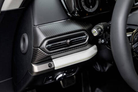 2025 Aston Martin Vanquish