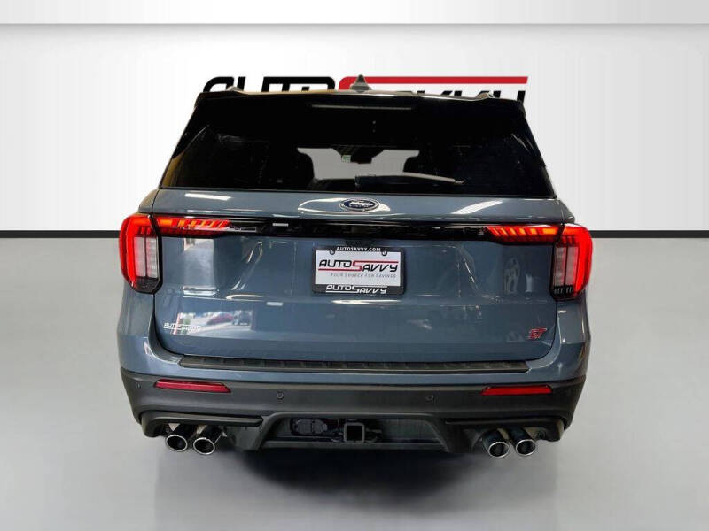 2025 Ford Explorer ST