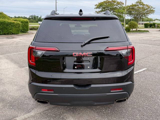 2022 GMC Acadia SLT