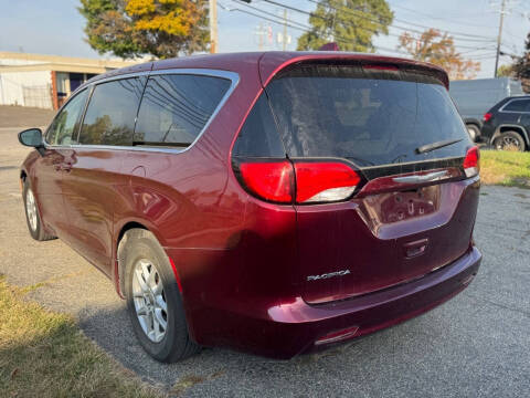 2017 Chrysler Pacifica Touring
