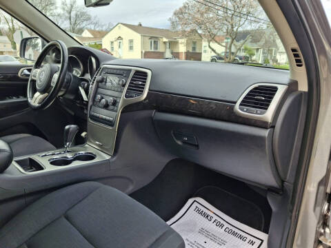 2012 Jeep Grand Cherokee Laredo