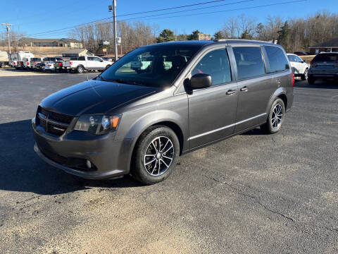 2019 Dodge Grand Caravan for sale at Jones Auto Sales in Poplar Bluff MO
