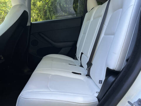 2024 Tesla Model Y Performance