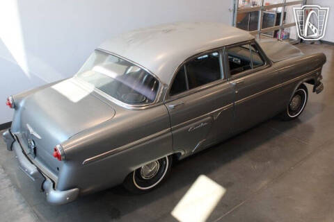 1954 Ford Crestline