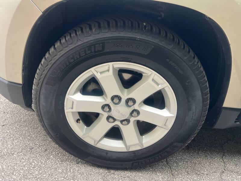 2015 GMC Acadia SLE-2