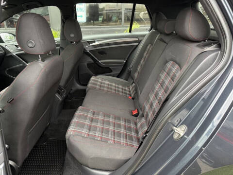 2020 Volkswagen Golf GTI S