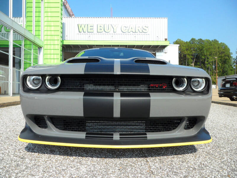 2023 Dodge Challenger SRT photo 12