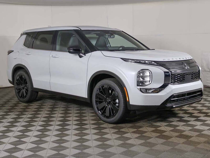 2026 Mitsubishi Outlander LE