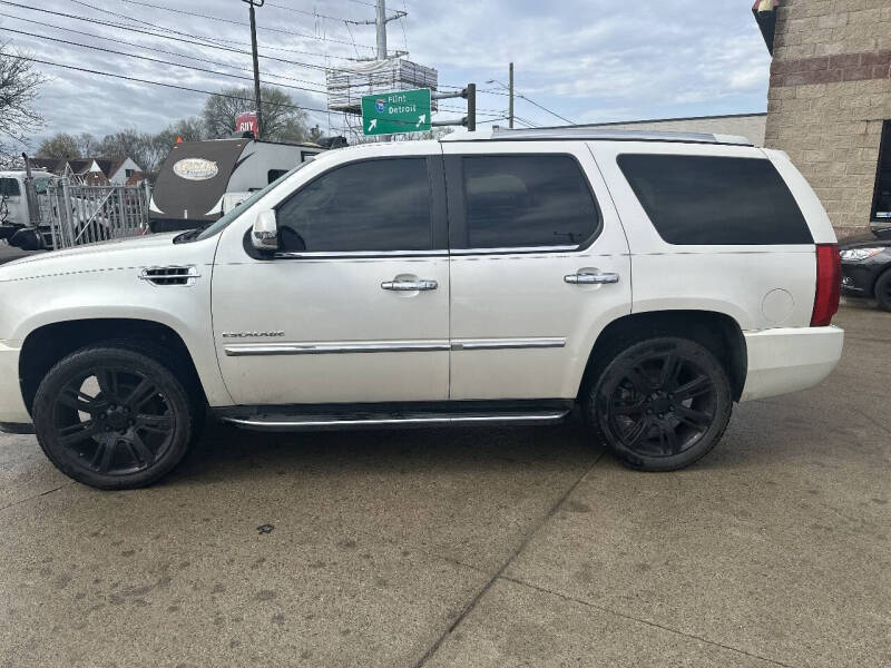 2011 Cadillac Escalade Luxury