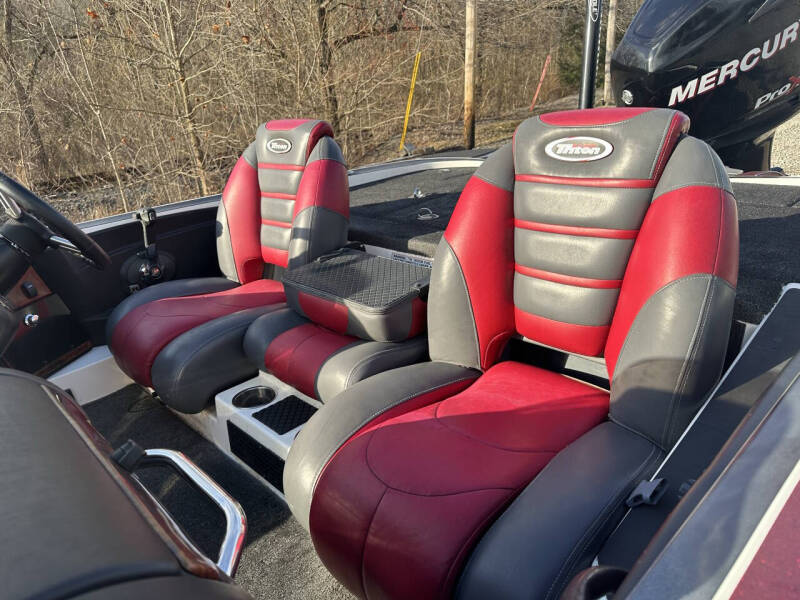 2011 Triton 21HP Elite