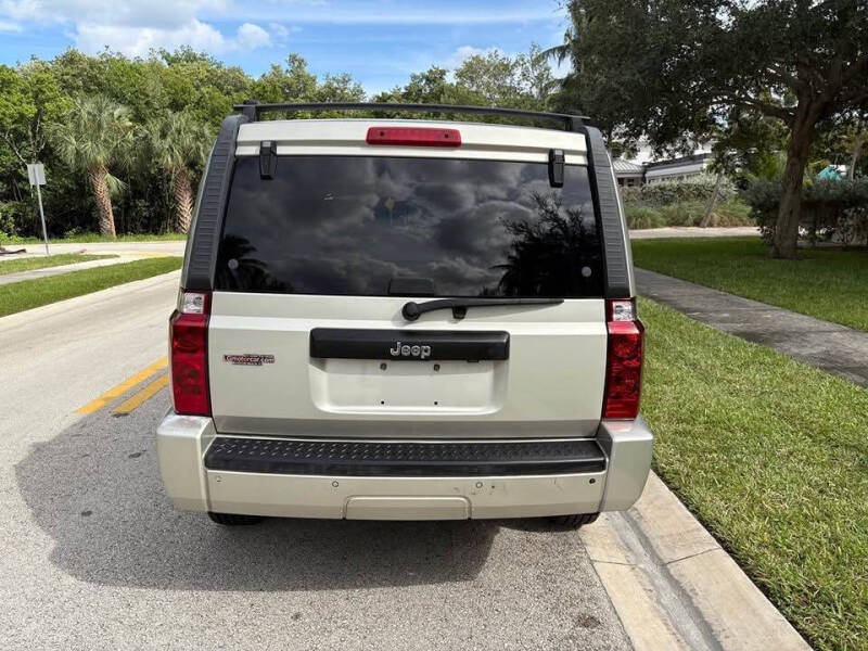 2008 Jeep Commander Sport