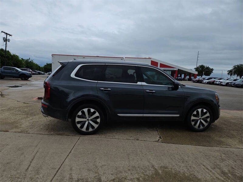 2022 Kia Telluride S