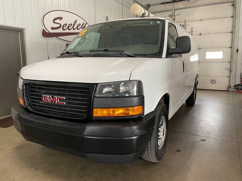 2023 GMC Savana 2500