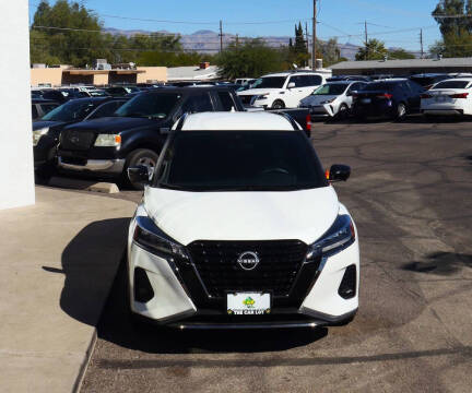 2023 Nissan Kicks SR